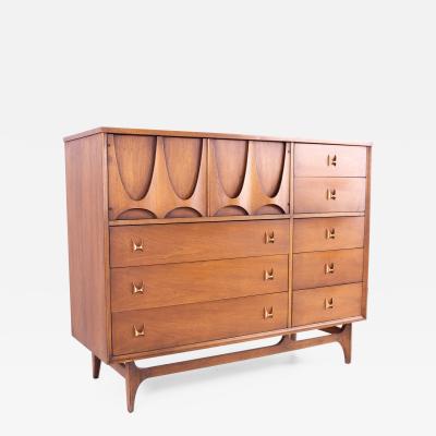 Broyhill Brasilia Magna 8 Drawer Walnut Highboy Dresser Gentlemans Chest