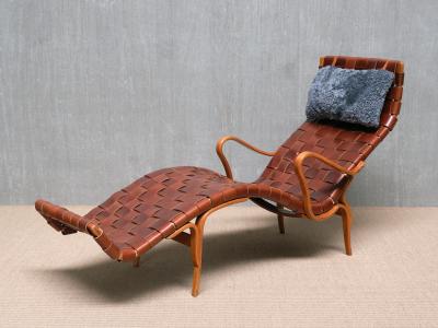 Bruno Mathsson Bruno Mathsson Pernilla 3 Chaise Longue in Brown Leather Karl Mathsson 1944