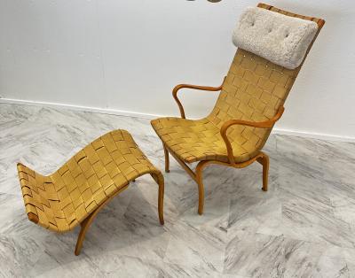 Bruno Mathsson Scandinavian Lounge Chair Pernilla 1 by Bruno Mathsson 1940s