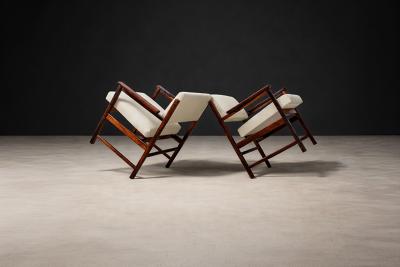 Bureau M veis Brazilian Modern Pair of Armchairs in Rosewood Beige Leather Bureau