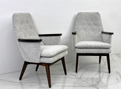 Button Tufted Mid Century Modern Lounge Chairs in Salt Pepper Boucle Walnut