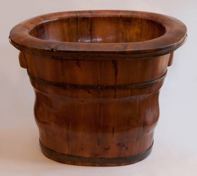 CHINESE METAL BANDED WOODEN BABIES BATH C 1900