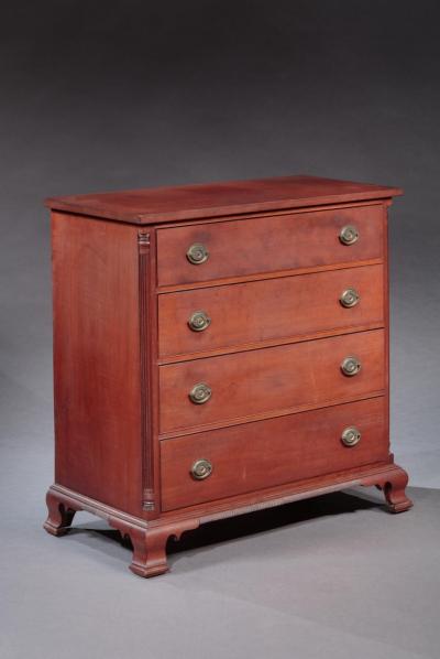 CHIPPENDALE CHEST OF DRAWERS