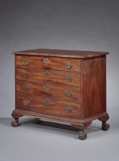 CHIPPENDALE CHEST OF DRAWERS WITH GADROONING