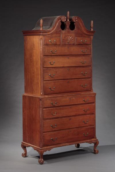 CHIPPENDALE CHEST ON CHEST