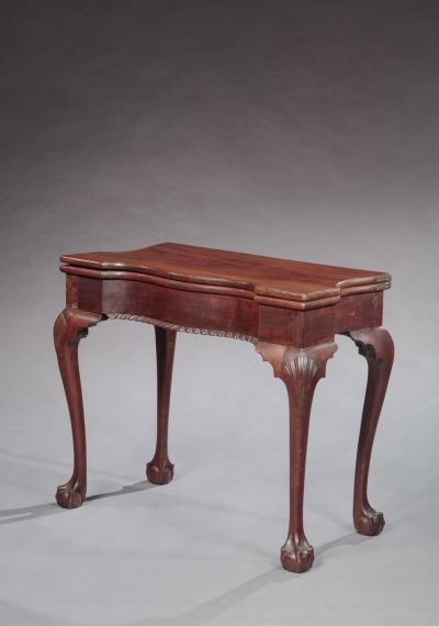 CHIPPENDALE SERPENTINE FOUR LEGGED CARD TABLE
