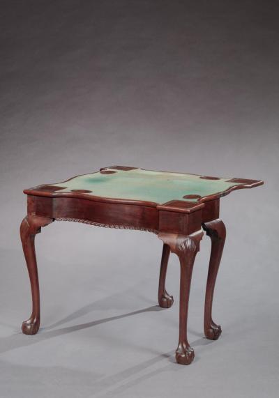 CHIPPENDALE SERPENTINE FOUR LEGGED CARD TABLE