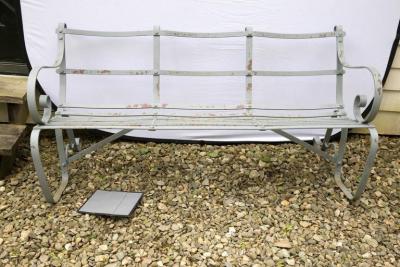 CLASSIC ENGLISH EDWARDIAN WROUGHT IRON STRAP STYLE GARDEN BENCH