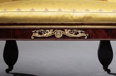 CLASSICAL SCROLL ARM SETTEE