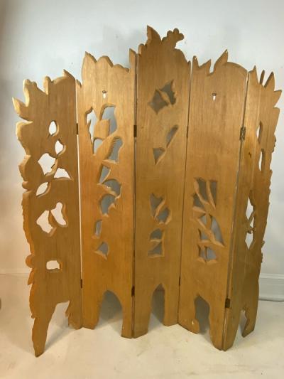 COLORFUL TROPICAL BIRDS AMONGST EXOTIC FOILAGE PAINTED CARVED WOOD ROOM SCREEN