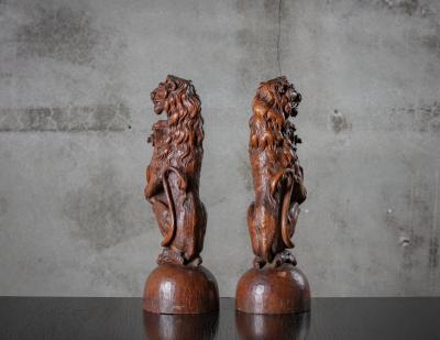 CONTINENTAL CARVED LIONS