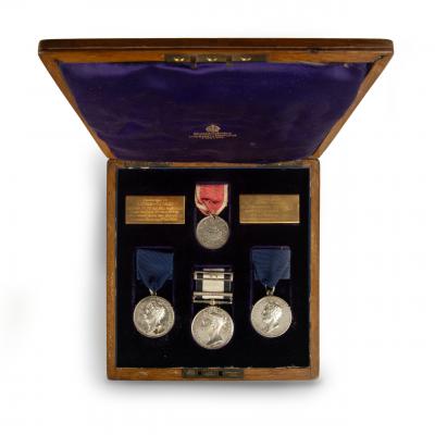 Captain Thomas Stuart s Medals for Gallant Service 1793 1840