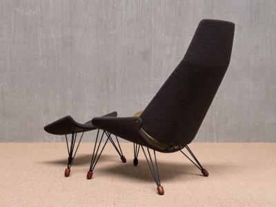 Carl Edward Matthes Sculptural Carl Edward Matthes Bicolor Lounge Chair with Footrest Denmark 1956
