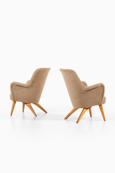 Carl Gustav Hiort af Orn s Carl Gustaf Hiort af Orn s Pair of Easy Chairs in Birch Newly Reupholstered in Wool Fabric 1950s