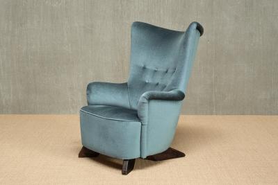 Carl Gustav Hiort af Orn s Carl Gustaf Hiort af Orn s Rare Carl Gustaf Hiort af Orn s Armchair Hiort Tuote Puunveisto Finland 1940s