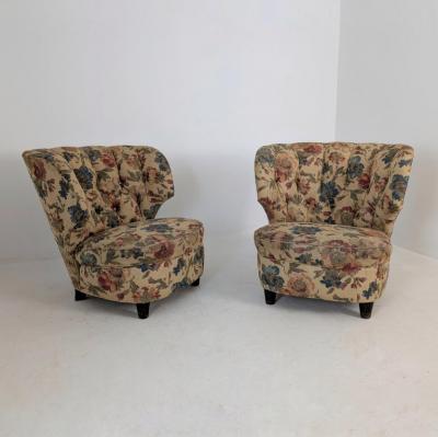 Carl Johan Boman Pair of Finnish Design Curved Lounge Chairs Carl Johan Boman Circa 1940s