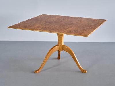 Carl Malmsten Carl Malmsten Berg Three Legged Coffee Table in Burl Elmwood Sweden 1960s