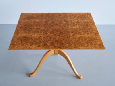Carl Malmsten Carl Malmsten Berg Three Legged Coffee Table in Burl Elmwood Sweden 1960s