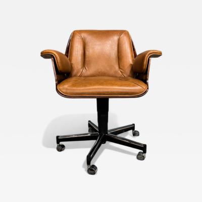 Carlo Fongaro Dinamarquesa Armchair in Rosewood Leather Carlo Fongaro 1970s
