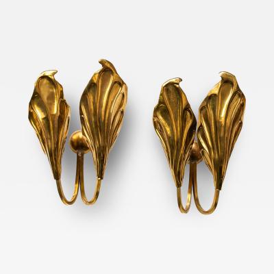 Carlo Giorgi Pair of Vintage brass shape leaf wall lights by Tommaso Barbi Copy 