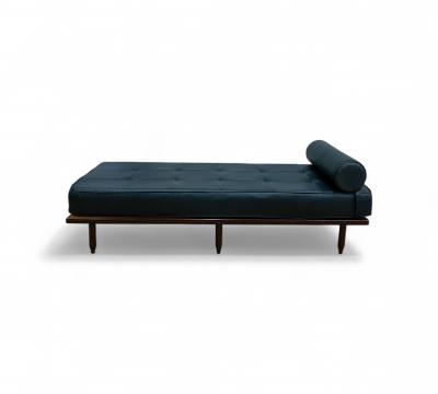 Carlo Hauner Daybed in Rosewood and Black Leather Carlo Hauner 1950s Lot 370A