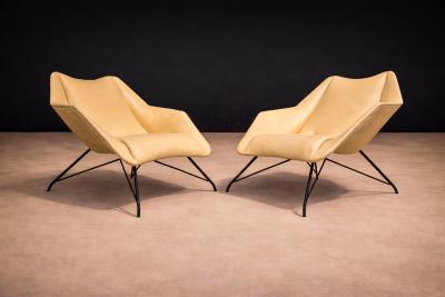 Carlo Hauner Pair of Concha Armchairs in Iron and leather Carlo Hauner