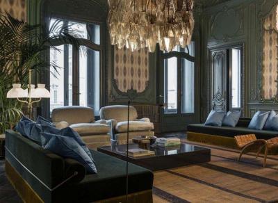 Carlo Scarpa Pair of Grey Poliedri Murano Glass Chandeliers in Carlo Scarpa Style