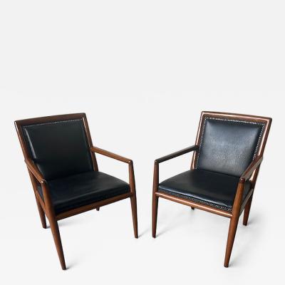 Carlo de Carli Carlo di Carli Can be sold as pairs The walnut framework with tapering and flaring legs and ar