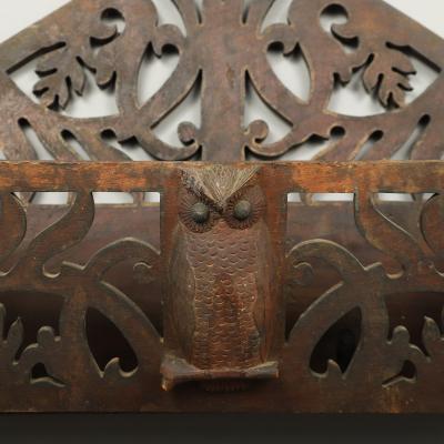 Carved Hanging Wall Pocket
