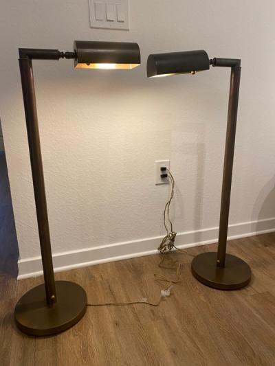 Cedric Hartman MODERNIST PAIR OF TELESCOPING BRASS FLOOR LAMPS IN THE MANNER OF CEDRIC HARTMAN