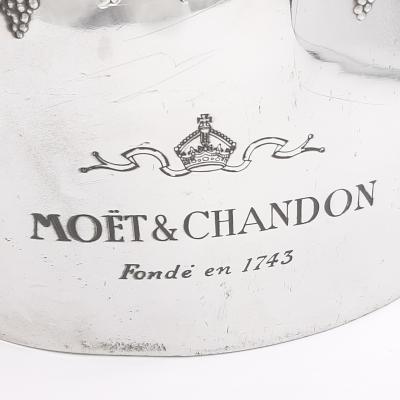 Champagne bucket from Mo t et Chandon 