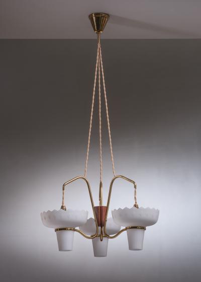 Chandelier with 3 glass shades