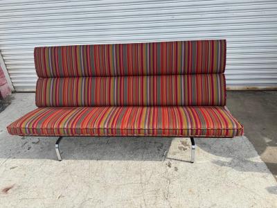 Charles Eames Charles Eames Sofa Compact