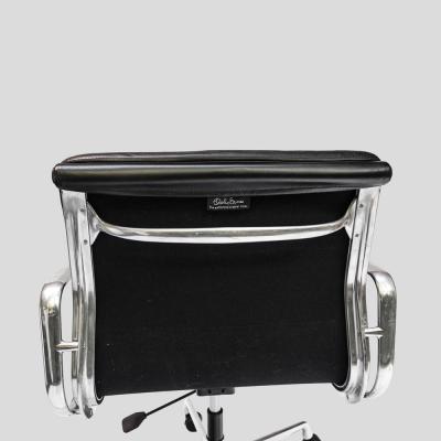 Charles Eames Charles Eames design soft pad for Vitra black leather chair