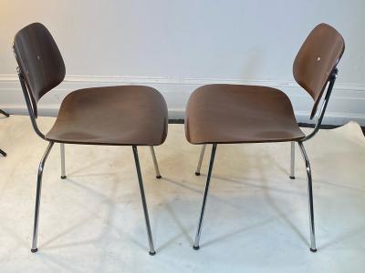 Charles Eames SUITE OF MID CENTURY SEVEN CHARLES EAMES DINING CHAIRS FOR HERMAN MILLER