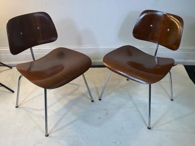 Charles Eames SUITE OF MID CENTURY SEVEN CHARLES EAMES DINING CHAIRS FOR HERMAN MILLER