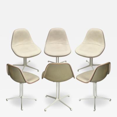 Charles Eames Series of six chairs by Charles Eames Editions Herman Miller USA circa 1961
