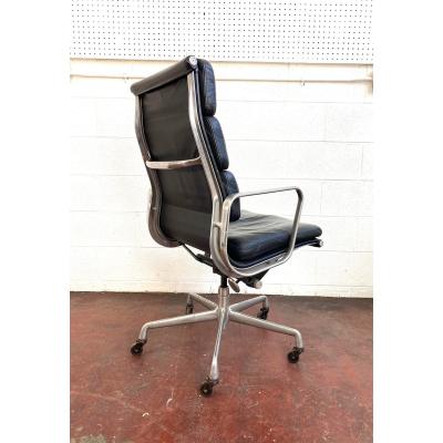 Charles Eames Vintage Charles Eames for Herman Miller Soft Pad Chair