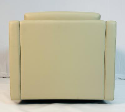 Charles Pfister Charles Pfister for Knoll Cream Leather Lounge Chair Labeled American 1980s
