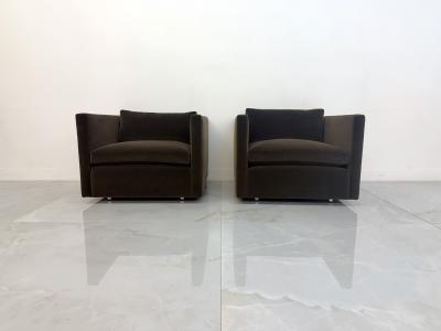 Charles Pfister Knoll Charles Pfister Lounge Chairs Chocolate Rohleder Velvet A Pair
