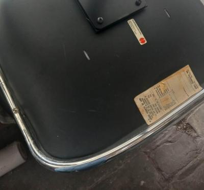 Charles Pollock 1 Knoll Pollock Executive Swivel Armchair Black Leather