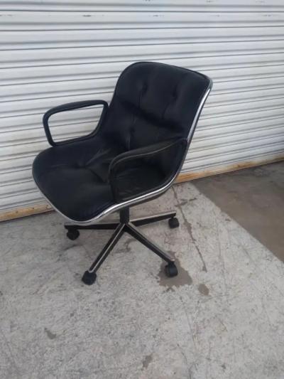 Charles Pollock Charles Pollock Black Leather Executive Chair