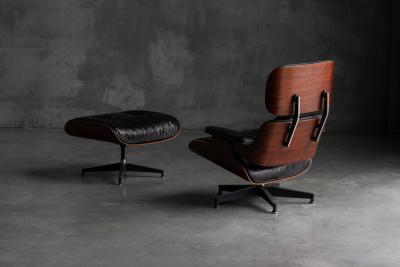 Charles Ray Eames 1st Gen Eames Lounge Chair by Charles and Ray Eames for Herman Miller USA 1957