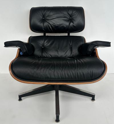 Charles Ray Eames Charles and Ray Eames Walnut Leather Lounge Chair Ottoman Herman Miller C2010
