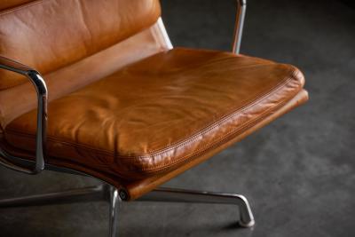 Charles Ray Eames EA216 Soft Pad Chair by Charles and Ray Eames USA 1969