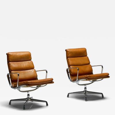 Charles Ray Eames EA216 Soft Pad Chair by Charles and Ray Eames USA 1969