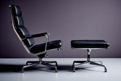 Charles Ray Eames Eames Alu Lounge Chair EA 222 Soft Pad with Ottomane EA 223