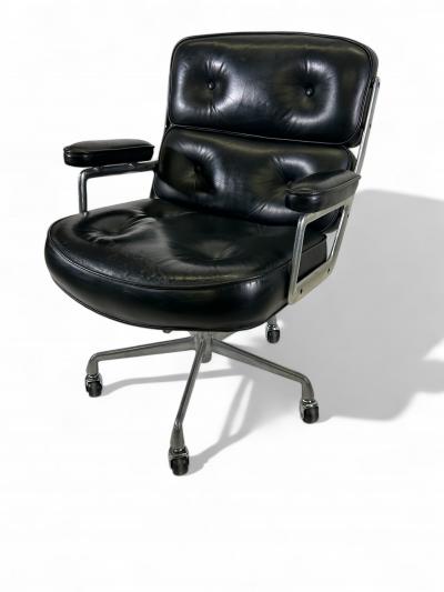 Charles Ray Eames Eames Black Leather Time Life Chair by Herman Miller 1980s USA