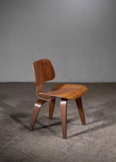 Charles Ray Eames Eames DCW chair for Evans