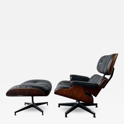 Charles Ray Eames Eames Lounge Chair and Ottoman in Rosewood and Black Leather 3rd Generation